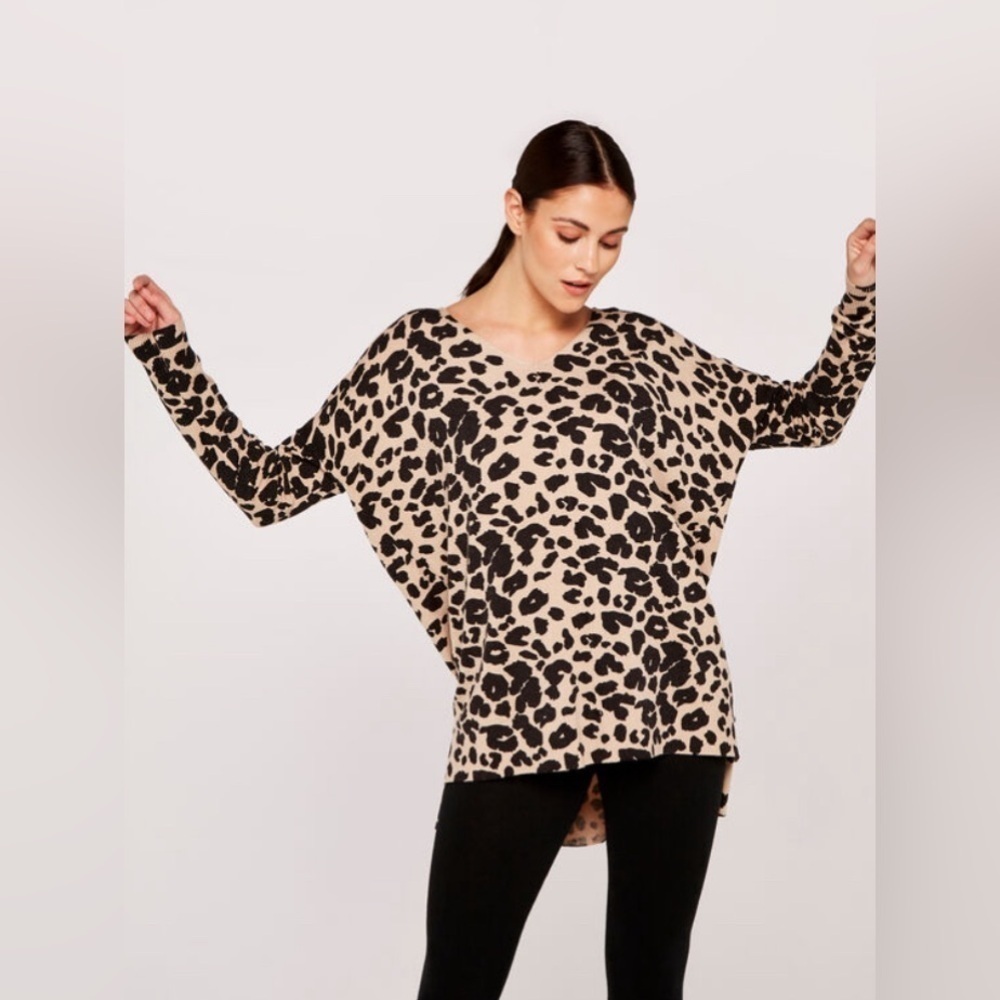 Apricot Leopard Print Soft Jumper sz 8 EUC